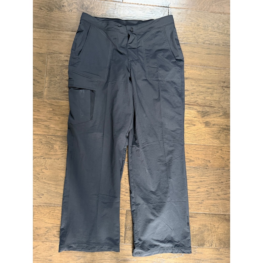 Sugoi Men's Technical Cargo Pants Size Medium Athleisure